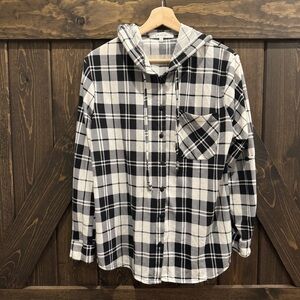 Eden & Olivia Monochrome black and white Plaid Hooded Top button down